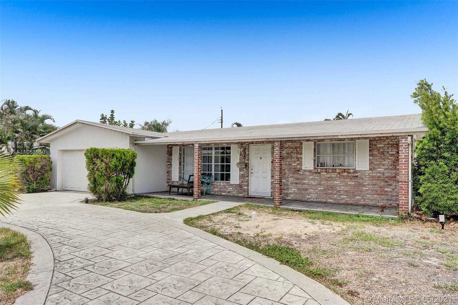 Small Image of 2031 NORTH EAST 56TH CT, Fort Lauderdale Number 3
