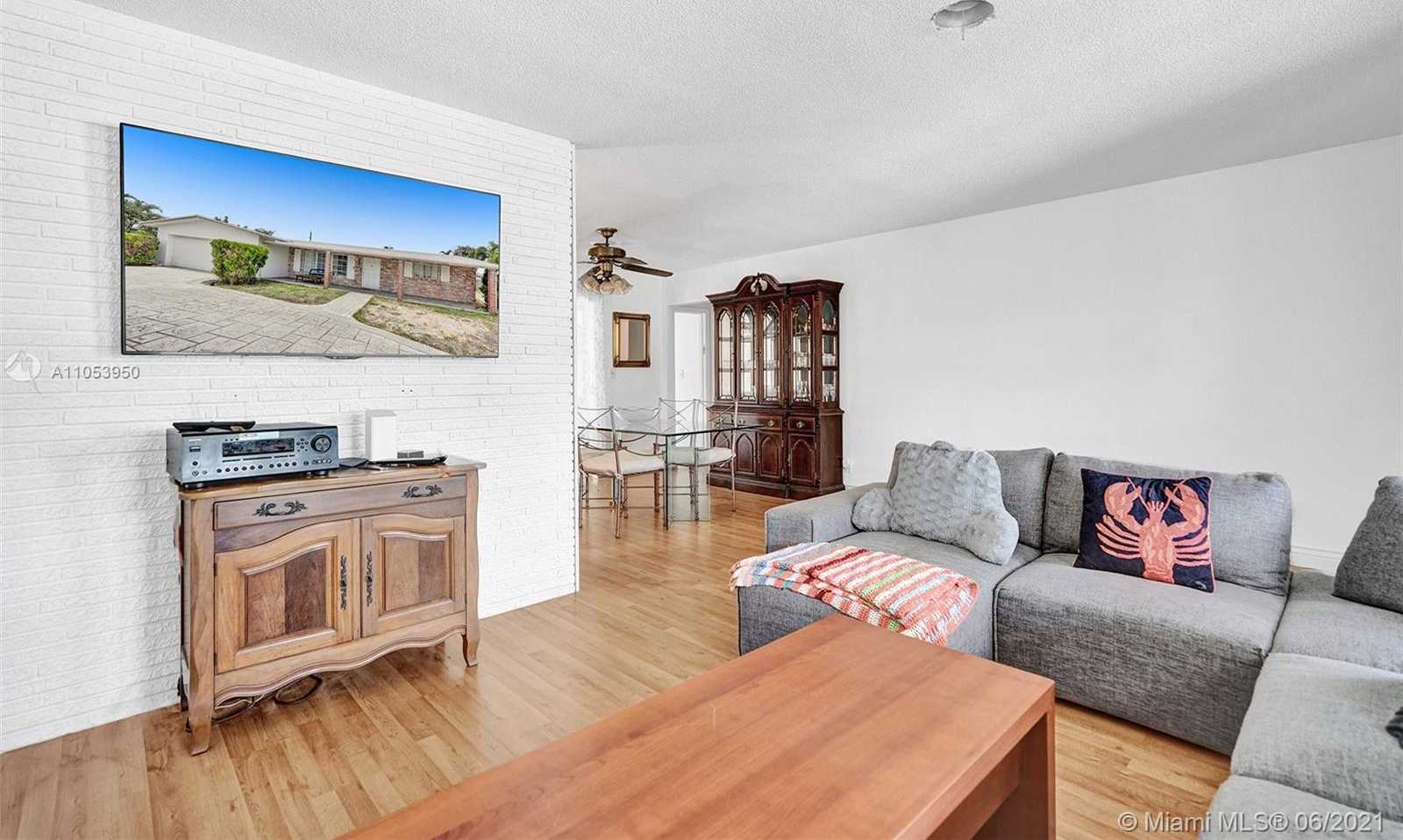 Small Image of 2031 NORTH EAST 56TH CT, Fort Lauderdale Number 4