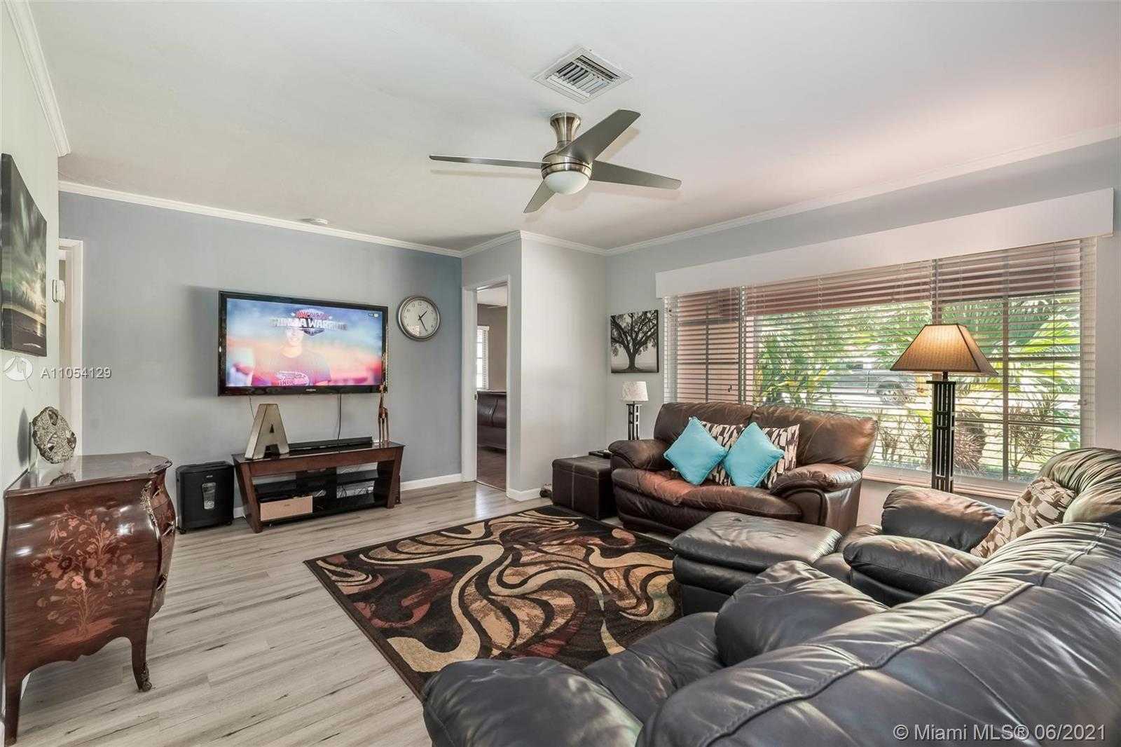 Small Image of 1559 NORTH EAST 38TH ST, Oakland Park Number 13