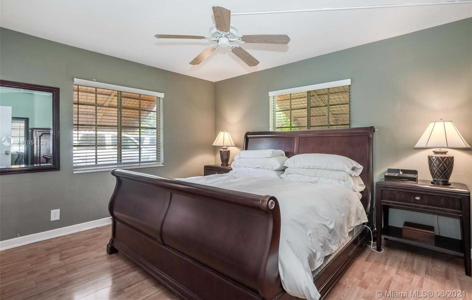 Small Image of 1559 NORTH EAST 38TH ST, Oakland Park Number 17