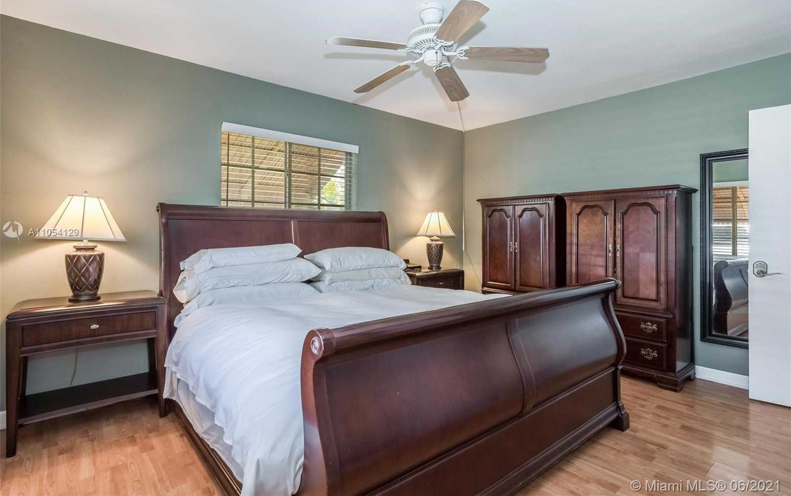 Small Image of 1559 NORTH EAST 38TH ST, Oakland Park Number 18