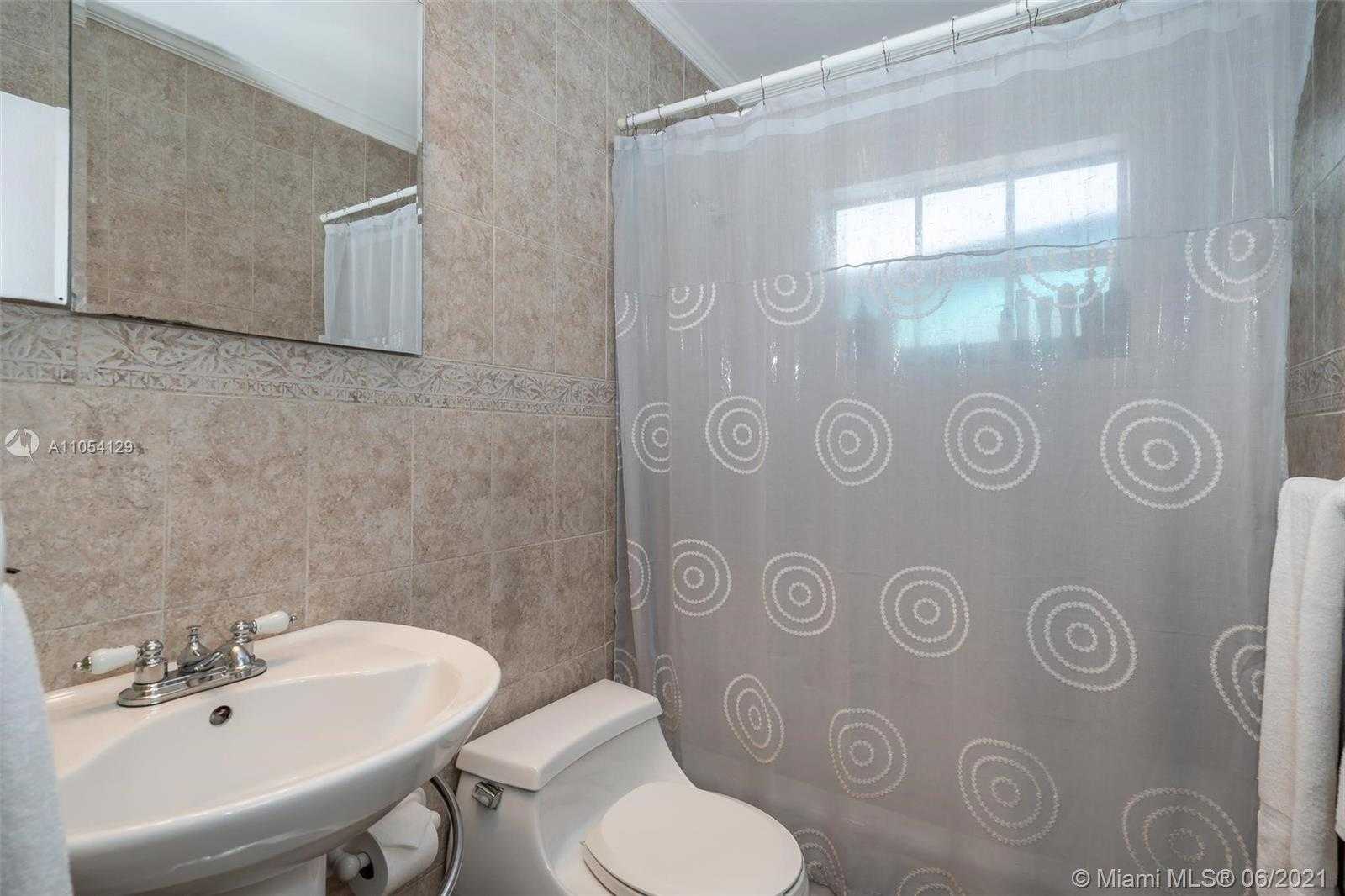 Small Image of 1559 NORTH EAST 38TH ST, Oakland Park Number 21
