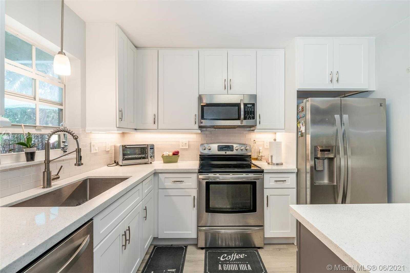 Small Image of 1559 NORTH EAST 38TH ST, Oakland Park Number 6