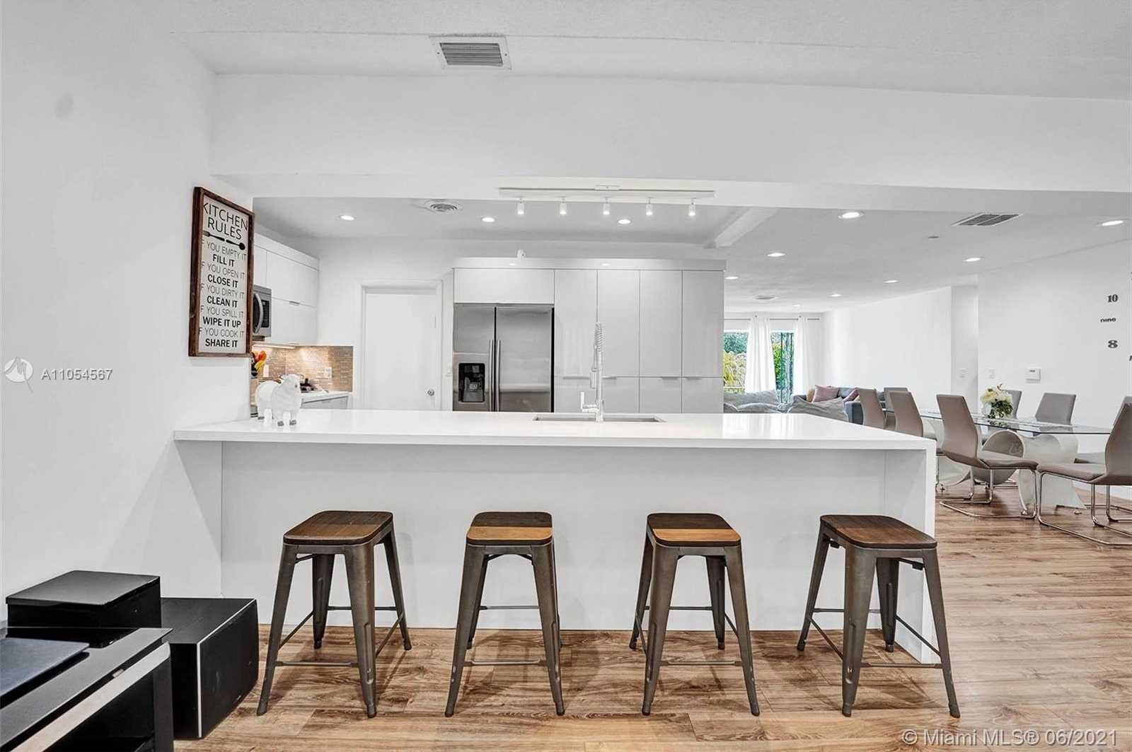 Small Image of 4208 WEST PARK RD, Hollywood Number 15