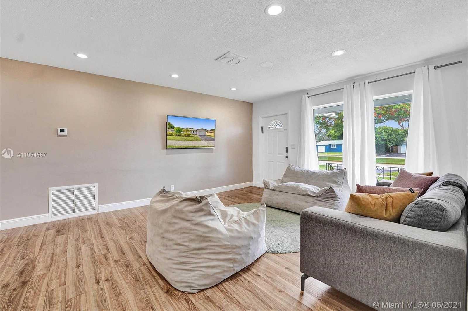Small Image of 4208 WEST PARK RD, Hollywood Number 26