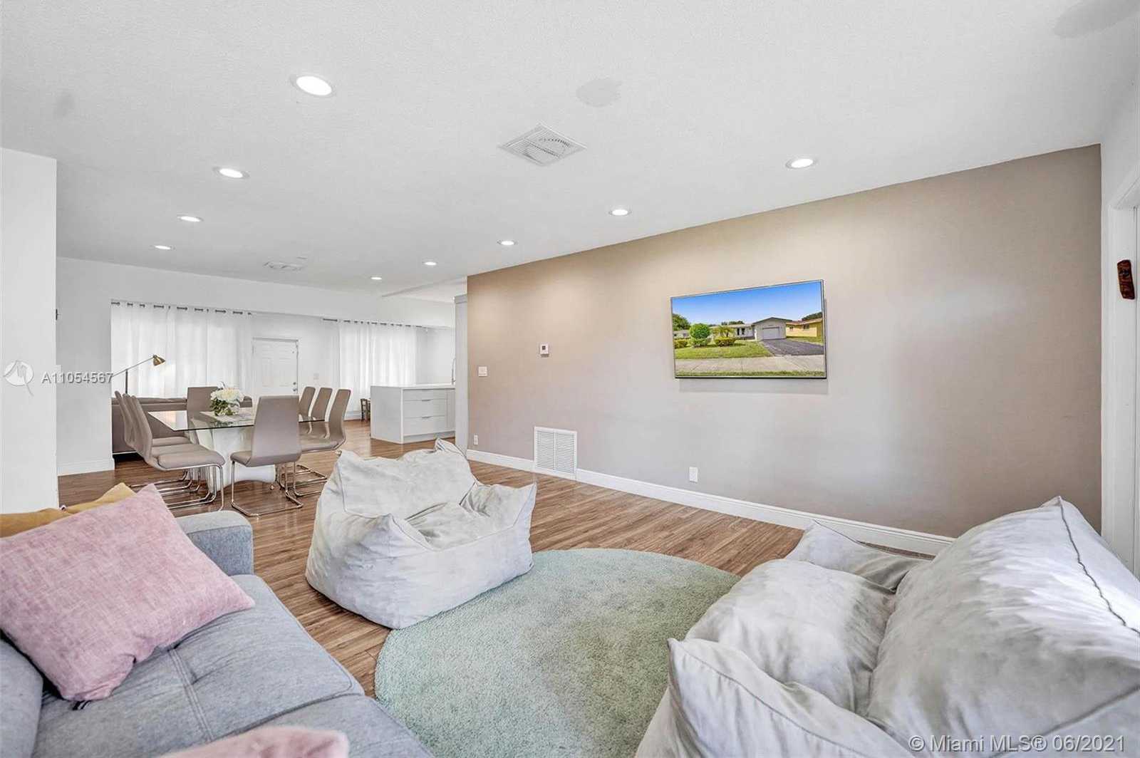 Small Image of 4208 WEST PARK RD, Hollywood Number 28