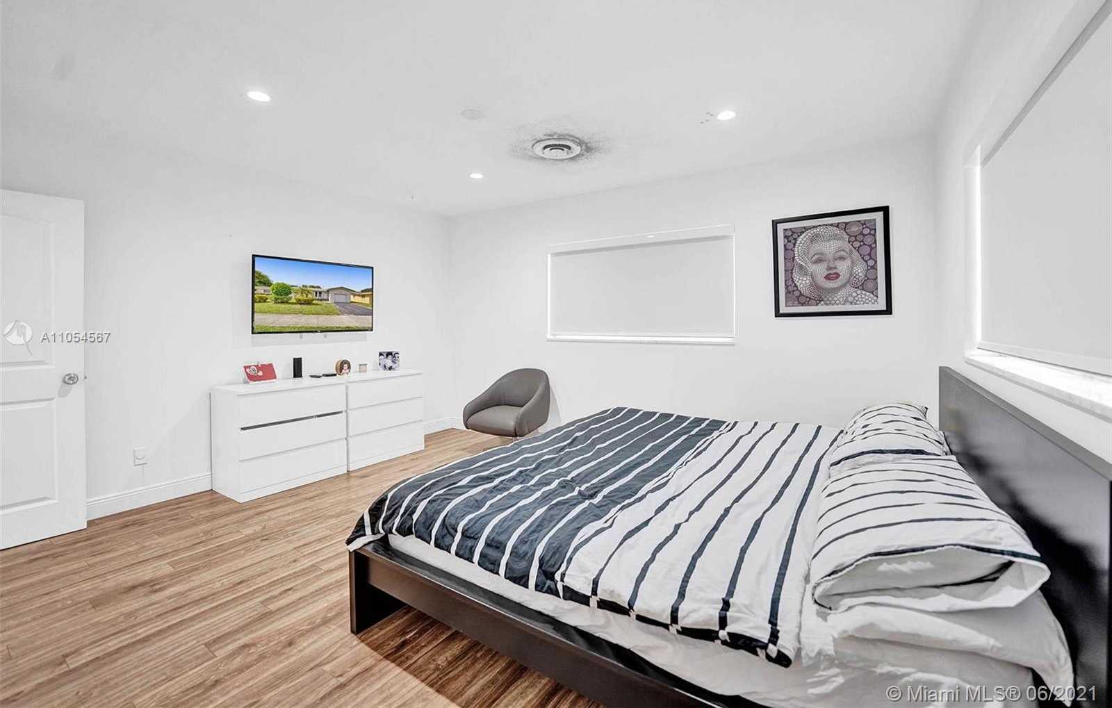 Small Image of 4208 WEST PARK RD, Hollywood Number 37