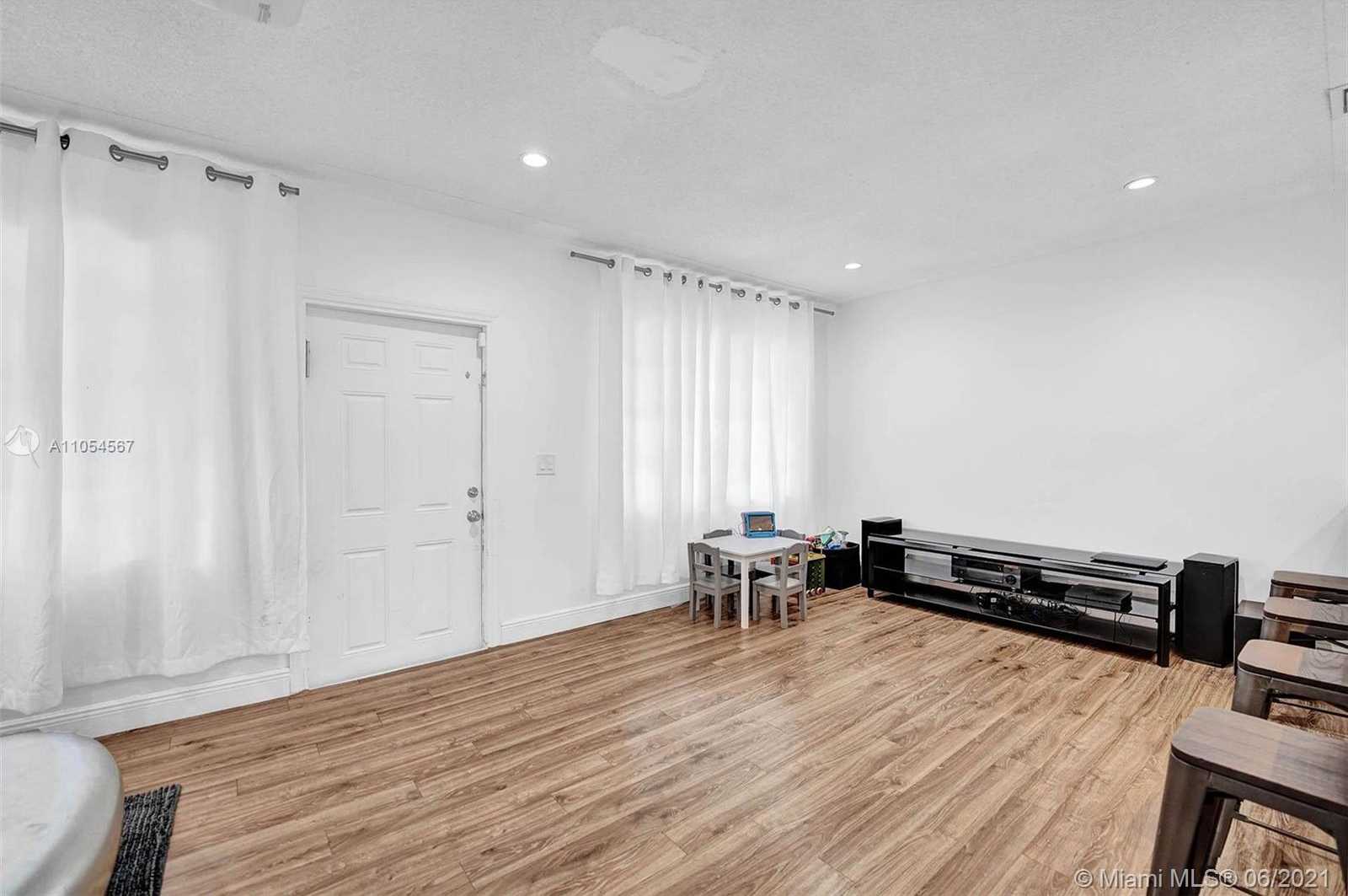 Small Image of 4208 WEST PARK RD, Hollywood Number 6