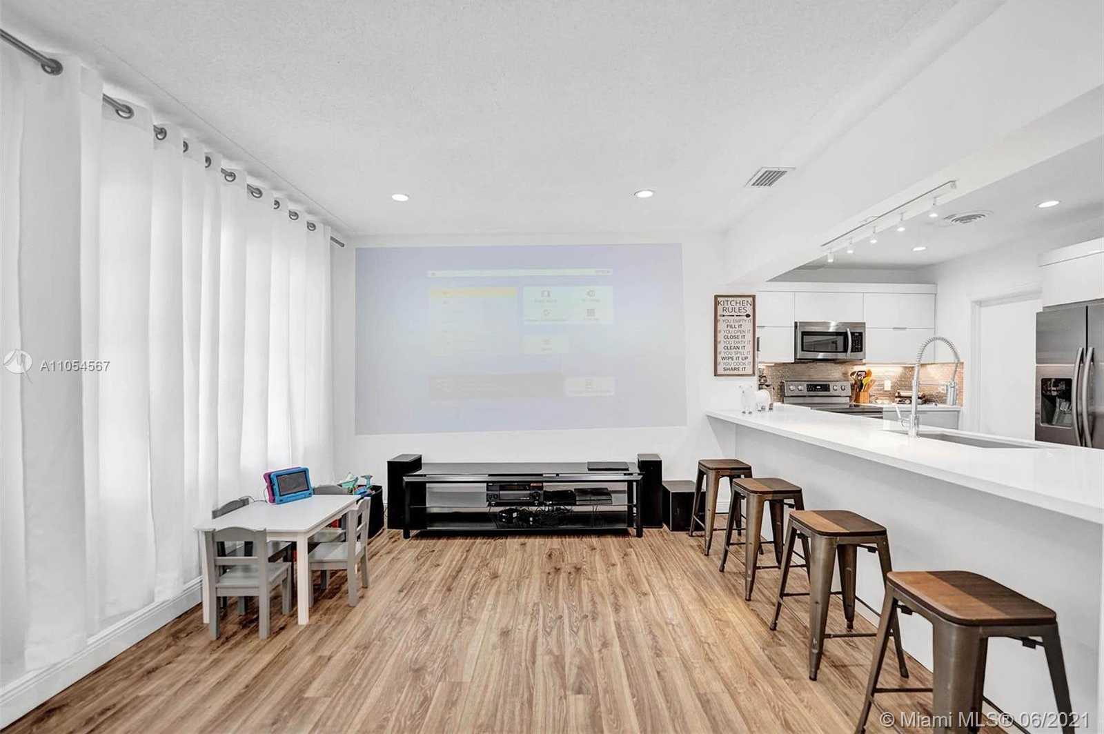 Small Image of 4208 WEST PARK RD, Hollywood Number 7