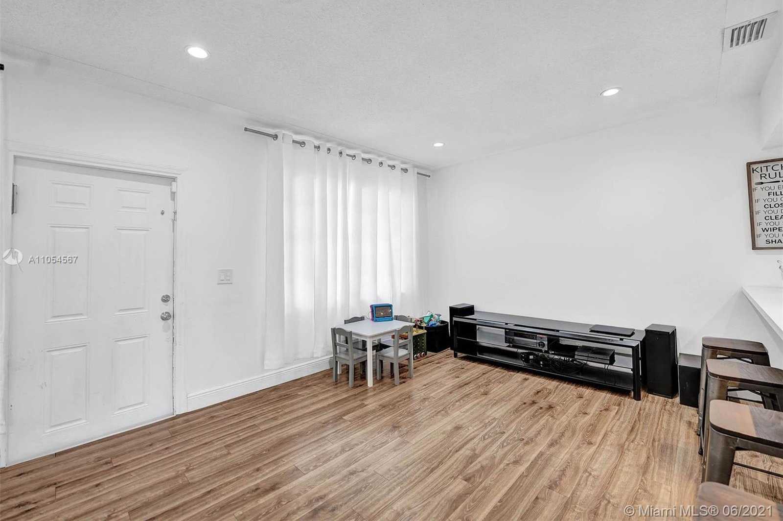 Small Image of 4208 WEST PARK RD, Hollywood Number 8
