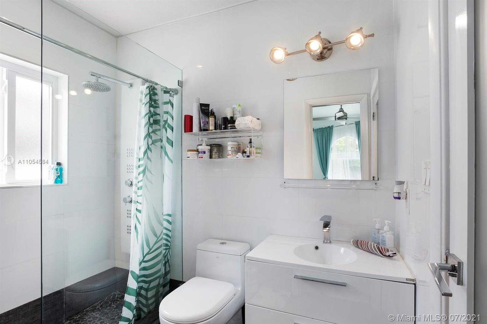Small Image of 1740 71ST ST, Miami Beach Number 10