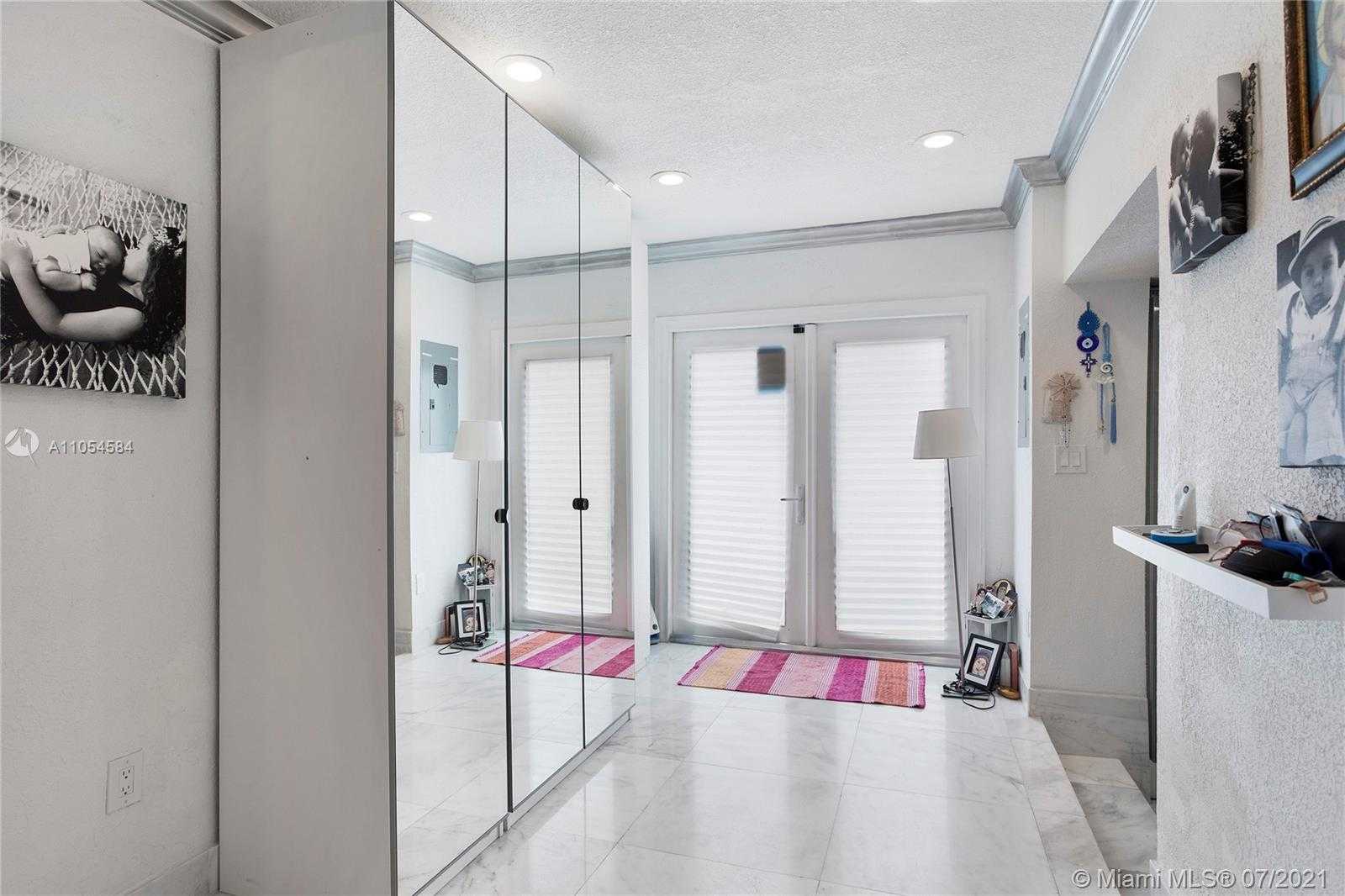 Small Image of 1740 71ST ST, Miami Beach Number 13