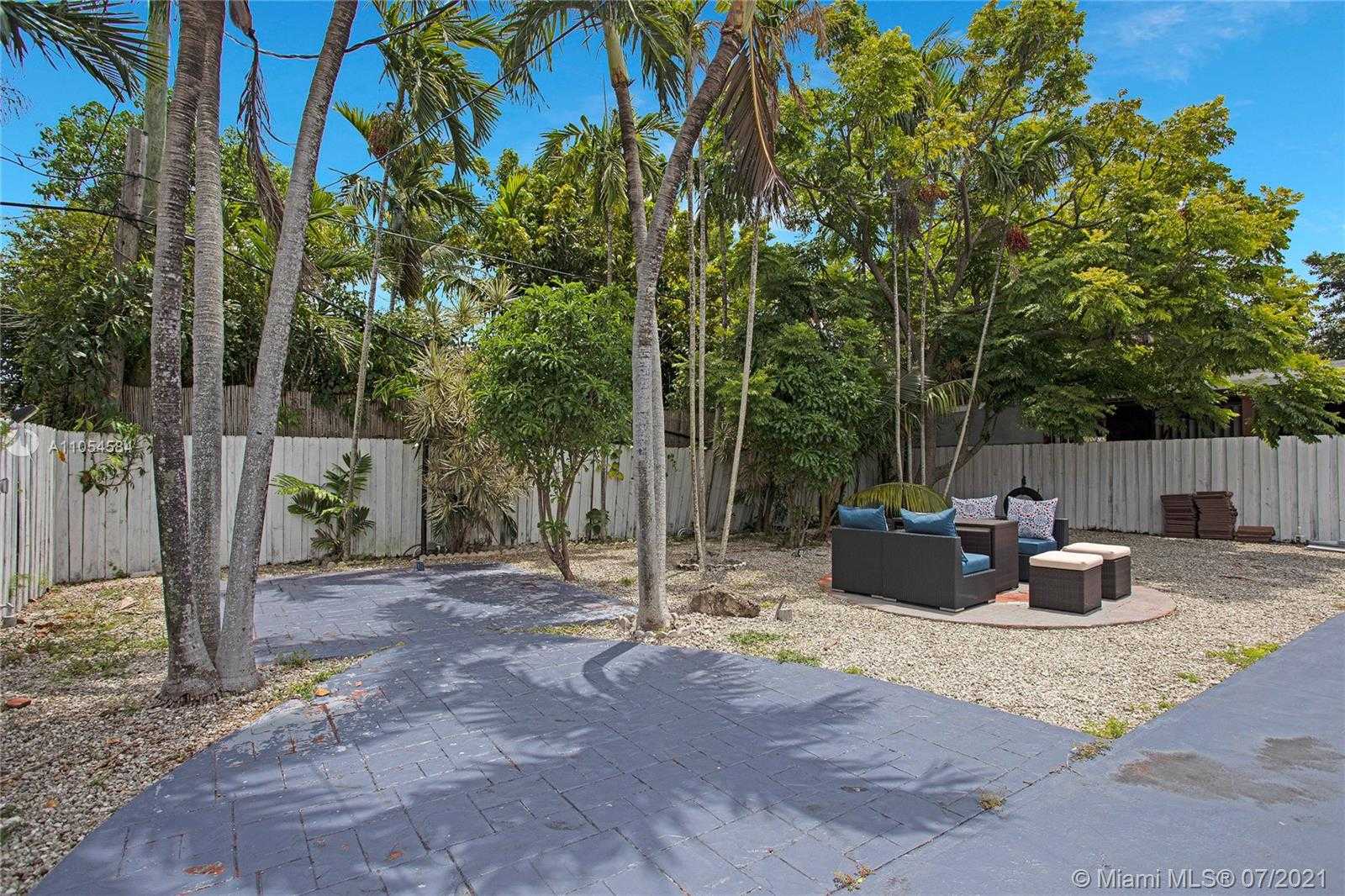 Small Image of 1740 71ST ST, Miami Beach Number 17