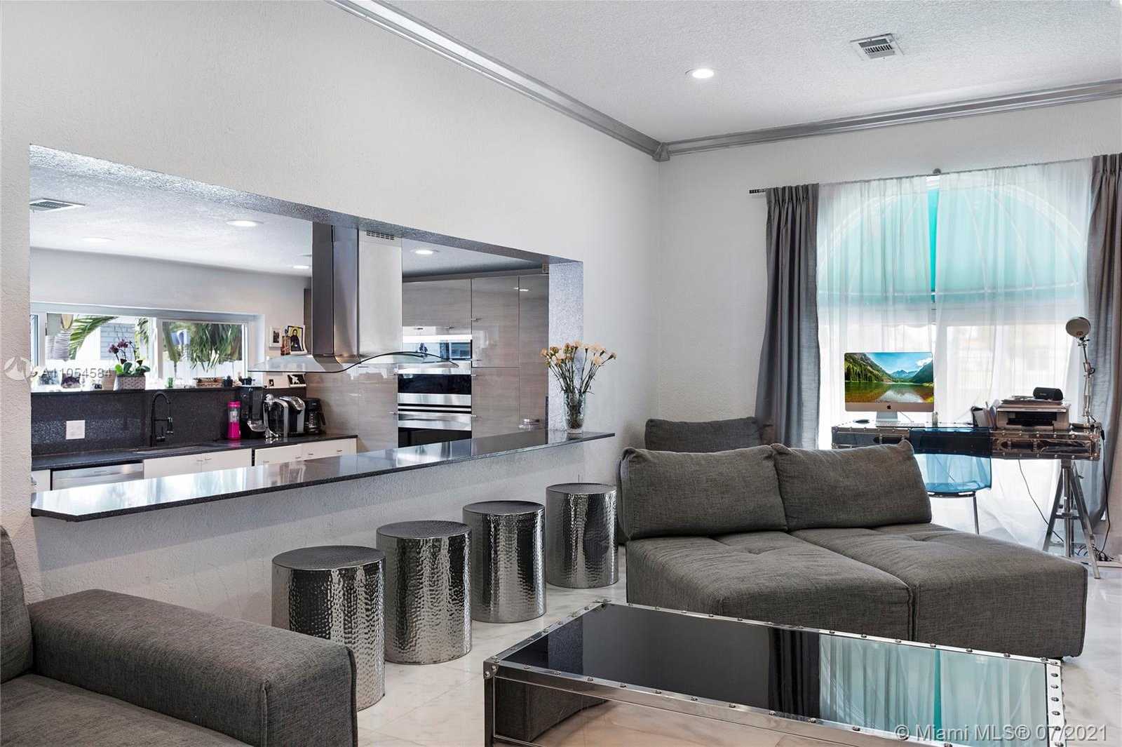 Small Image of 1740 71ST ST, Miami Beach Number 5