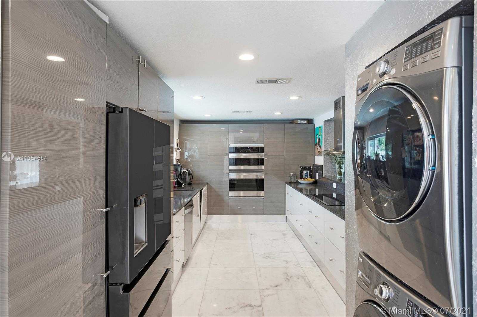 Small Image of 1740 71ST ST, Miami Beach Number 7