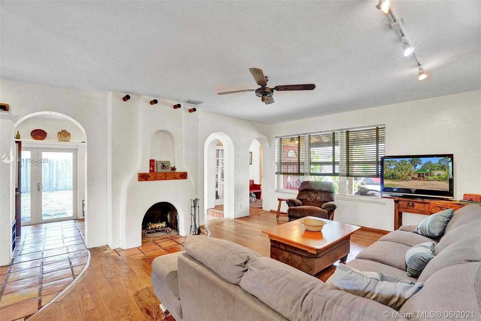 Small Image of 800 COONTIE CT, Fort Lauderdale Number 10