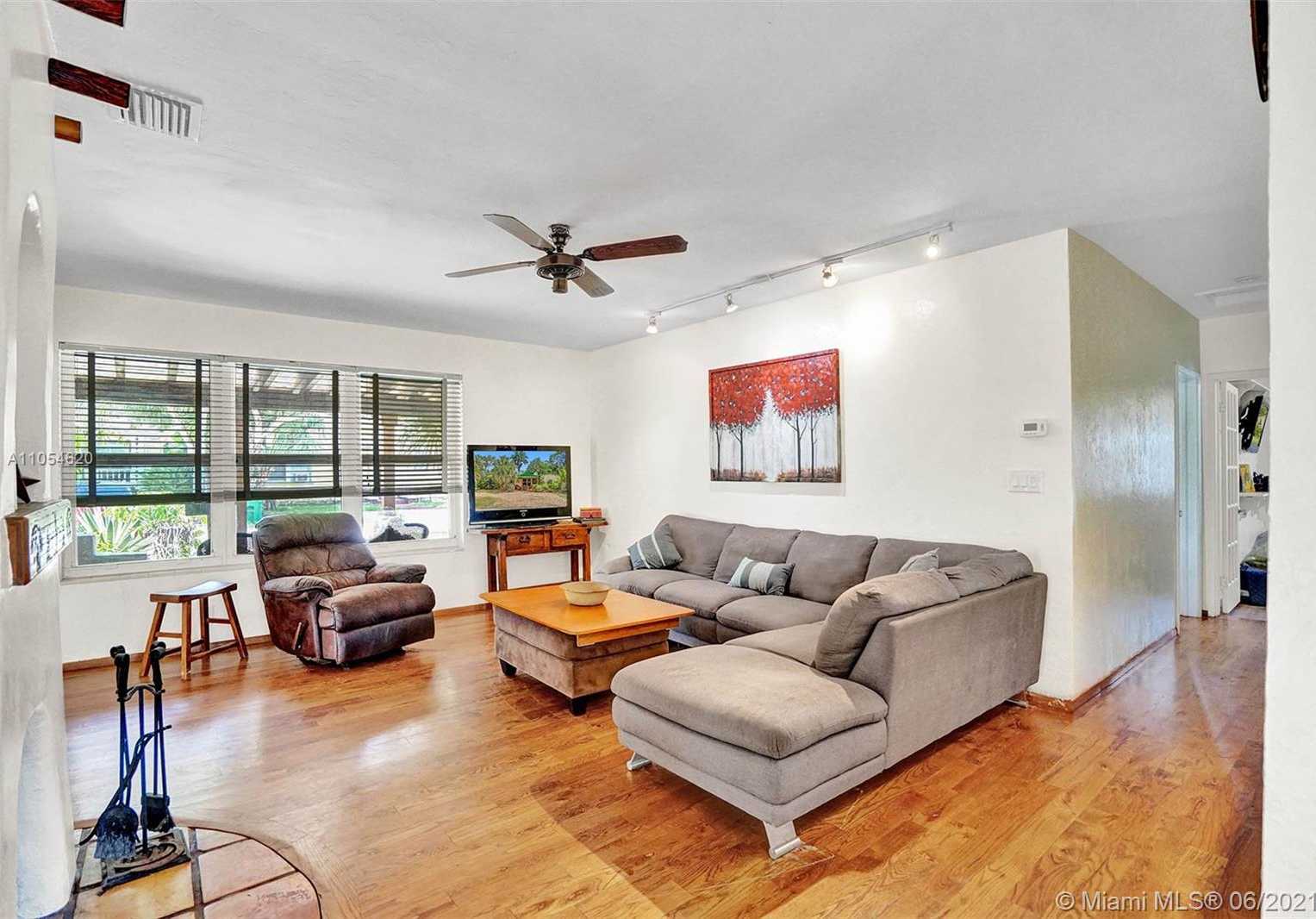 Small Image of 800 COONTIE CT, Fort Lauderdale Number 19
