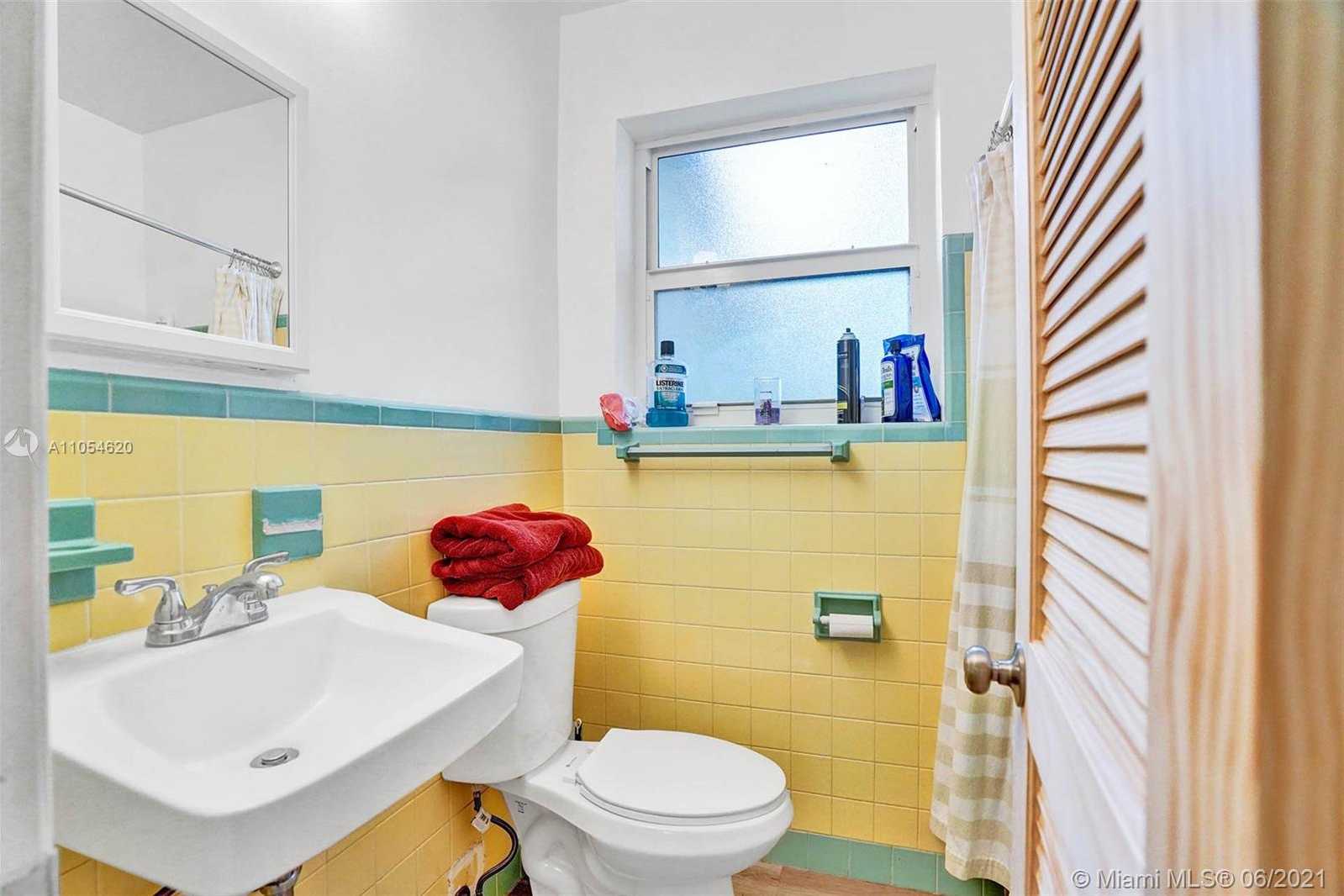 Small Image of 800 COONTIE CT, Fort Lauderdale Number 25