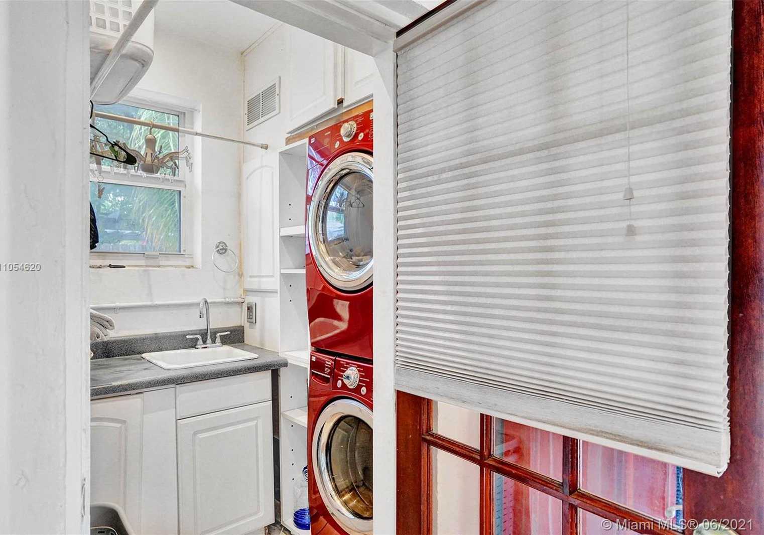 Small Image of 800 COONTIE CT, Fort Lauderdale Number 27