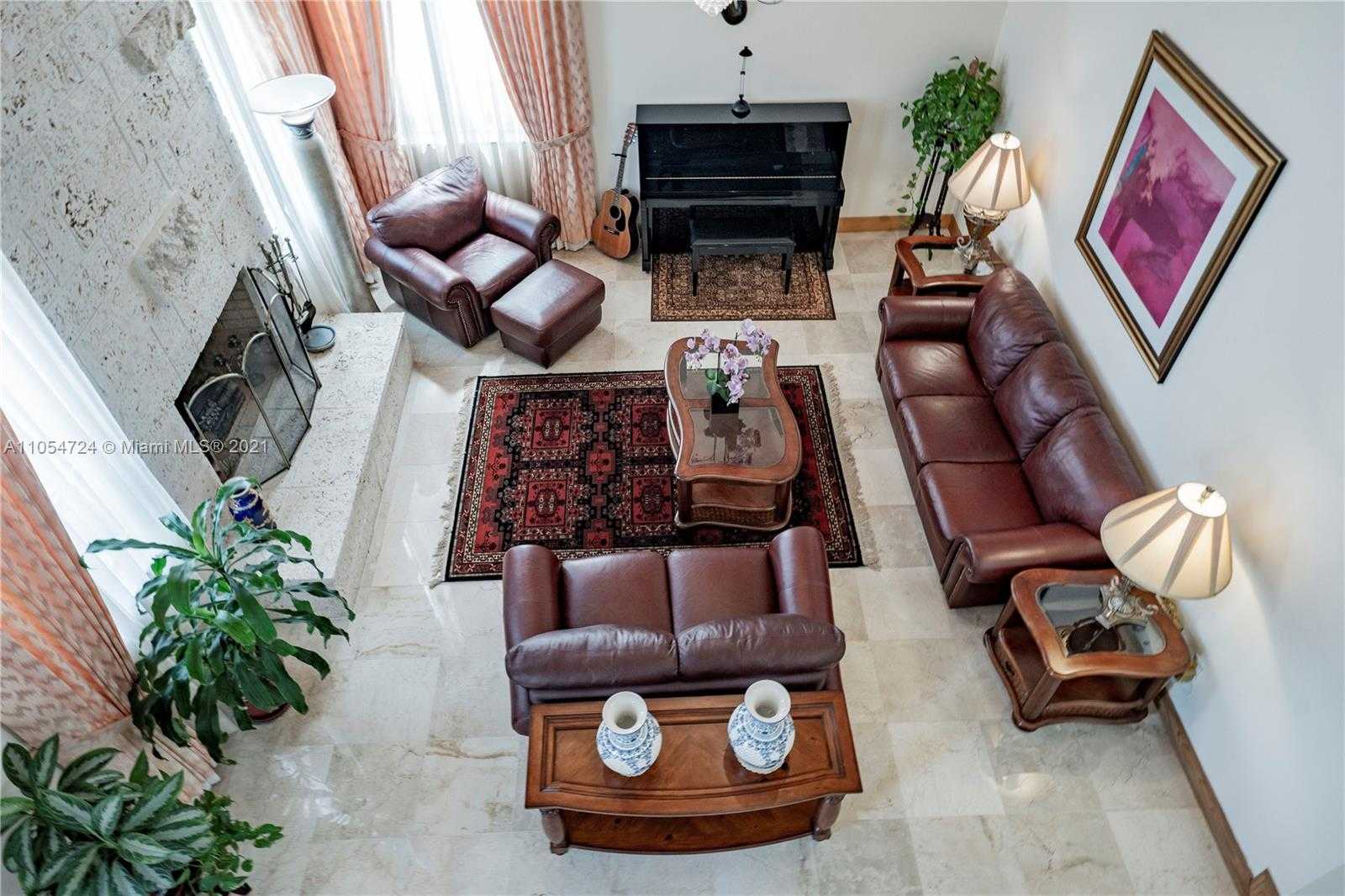 Small Image of 10800 SOUTH WEST 67TH AVE, Pinecrest Number 14