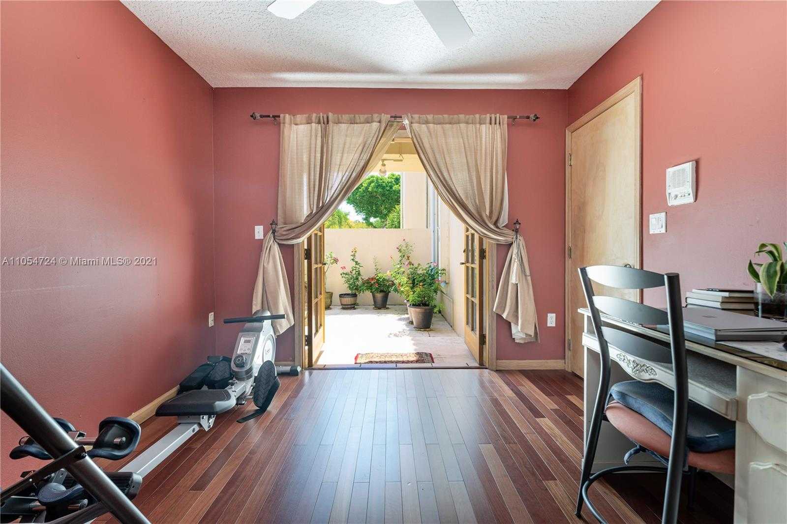 Small Image of 10800 SOUTH WEST 67TH AVE, Pinecrest Number 24
