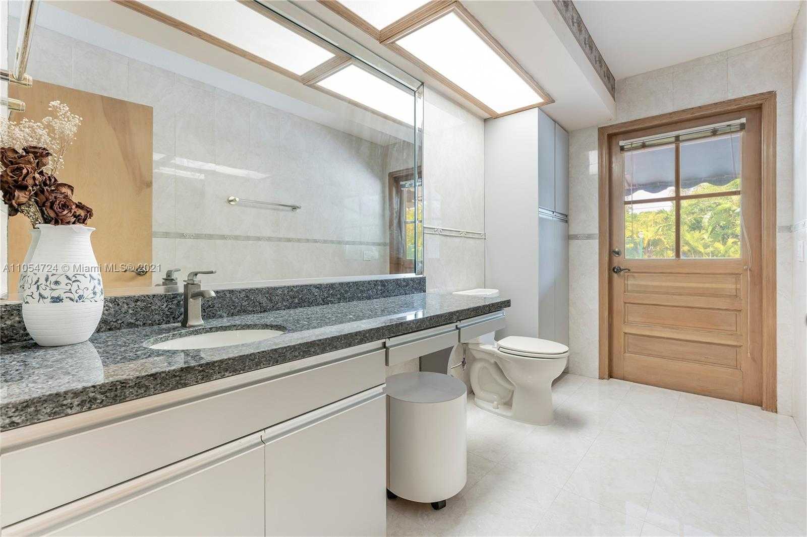 Small Image of 10800 SOUTH WEST 67TH AVE, Pinecrest Number 35