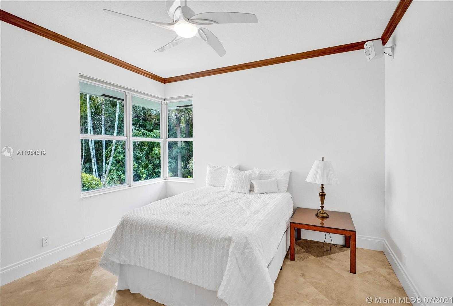 Small Image of 3205 HUNTER ROAD, Weston Number 39