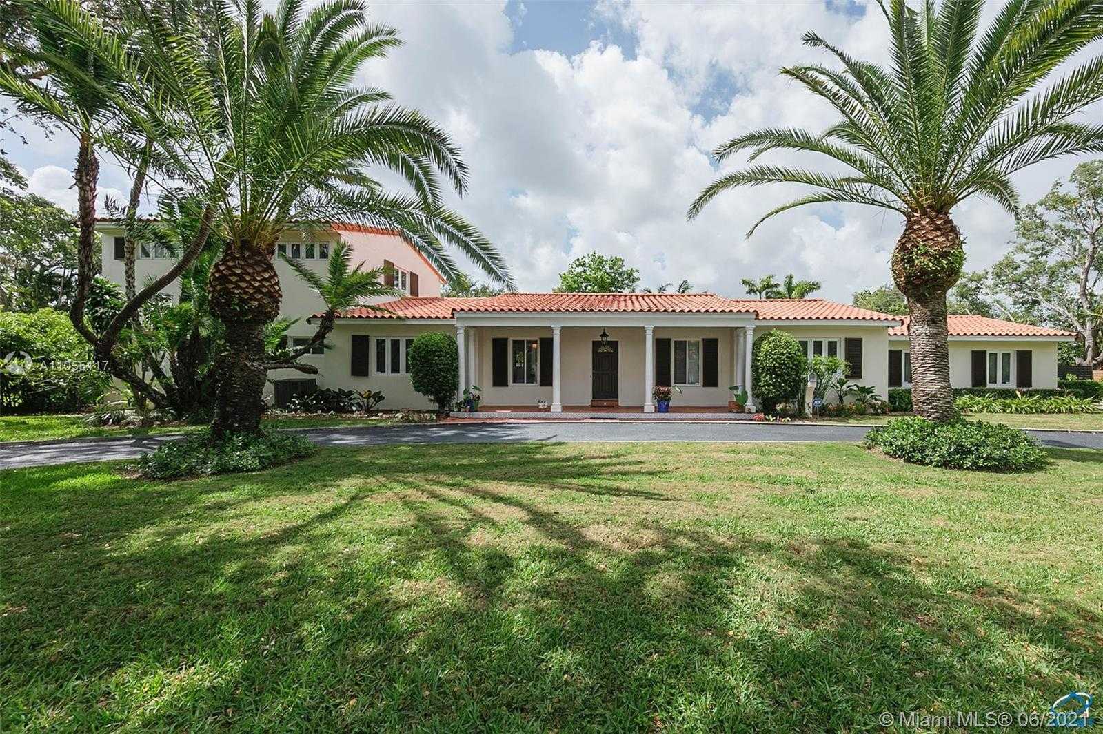 Small Image of 5940 SOUTH WEST 79 ST, South Miami Number 8