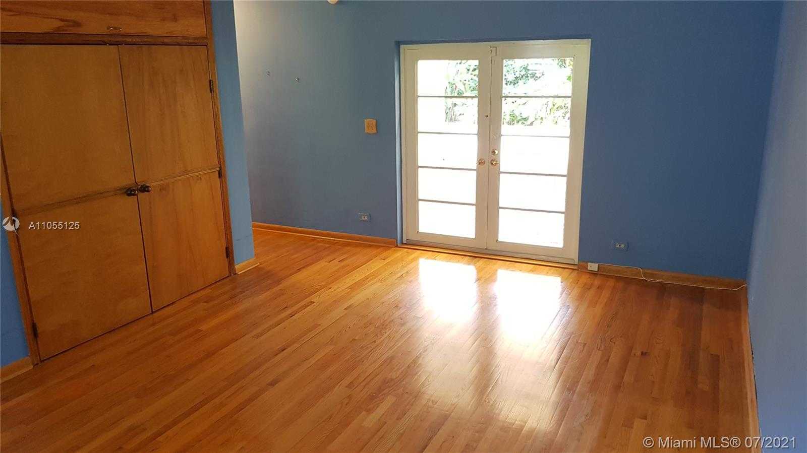 Small Image of 238 E San Marino Dr, Miami Beach, FL 33139, USA Number 14
