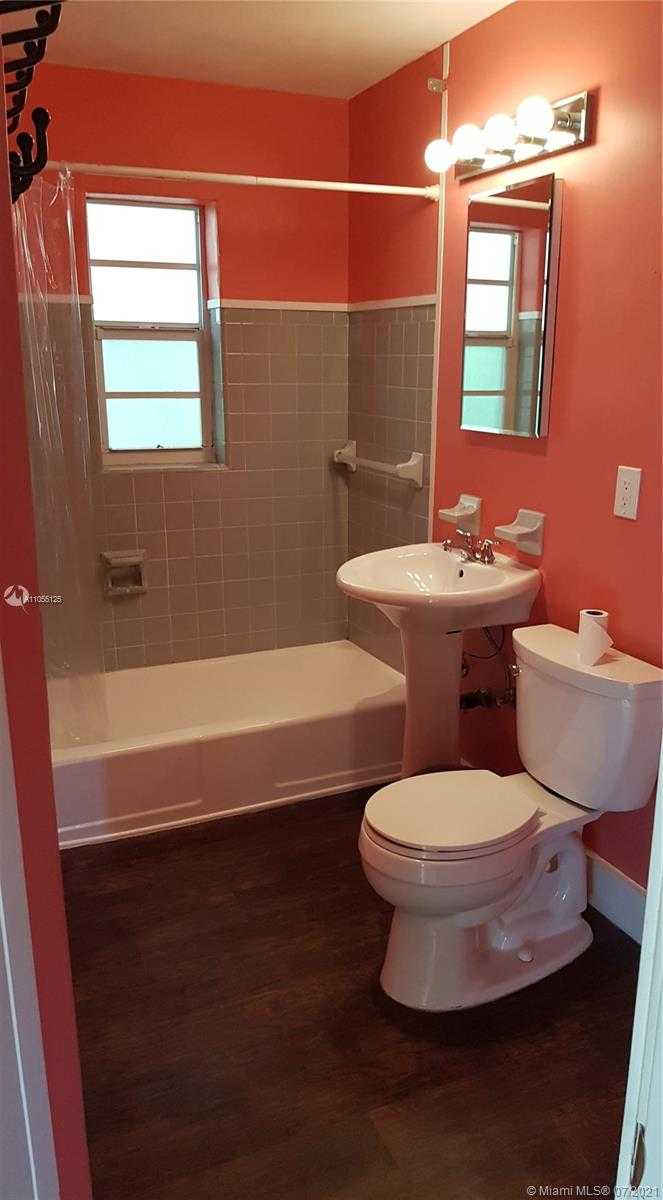 Small Image of 238 E San Marino Dr, Miami Beach, FL 33139, USA Number 20