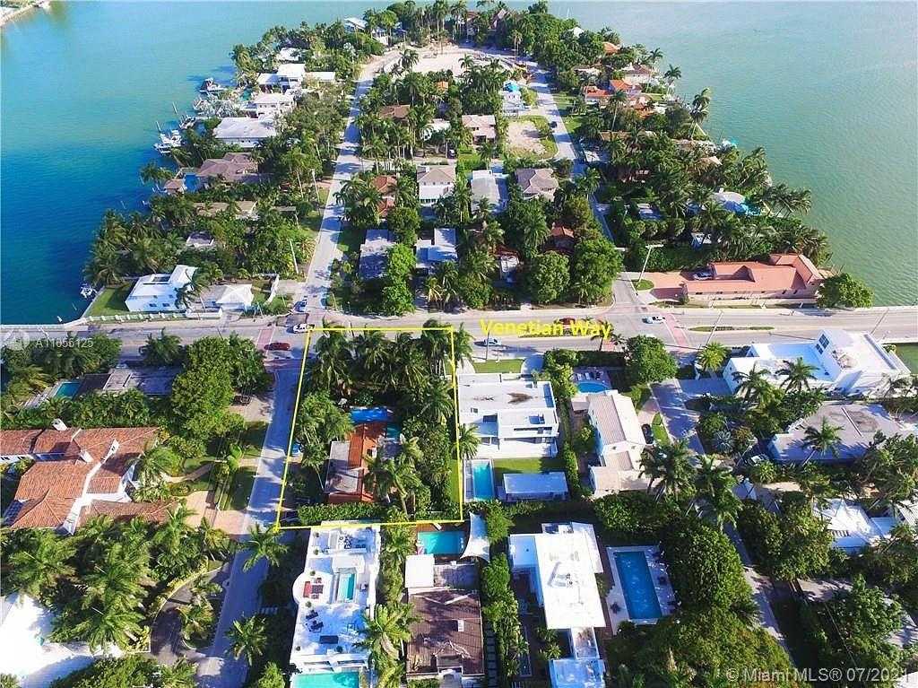 Small Image of 238 E San Marino Dr, Miami Beach, FL 33139, USA Number 37