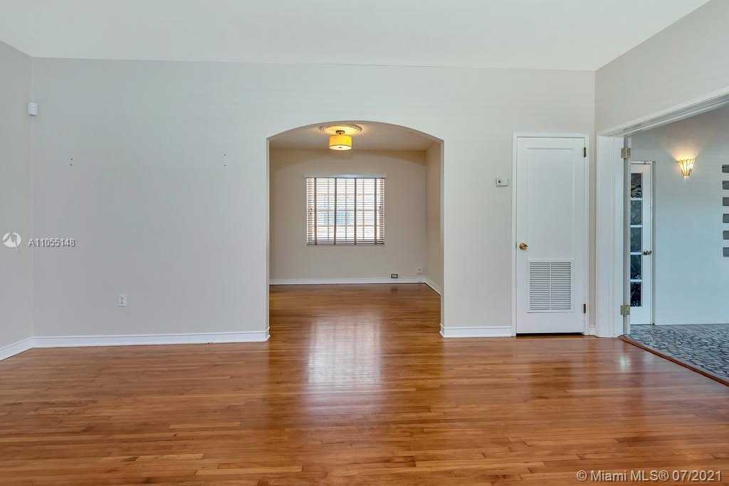 Small Image of 2500 SOUTH WEST 20TH ST, Miami Number 11