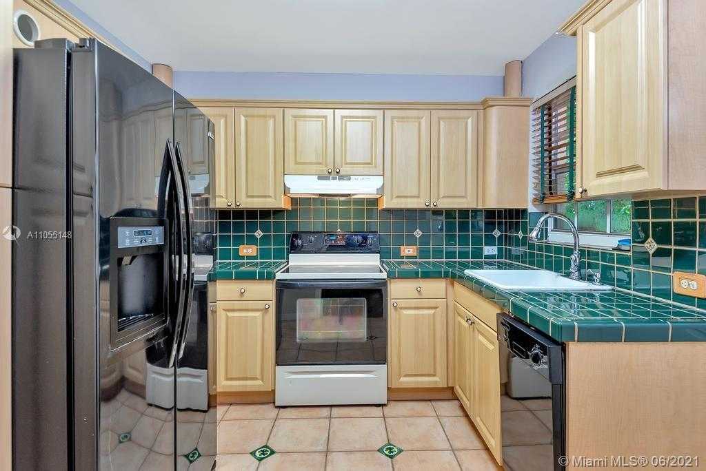 Small Image of 2500 SOUTH WEST 20TH ST, Miami Number 14
