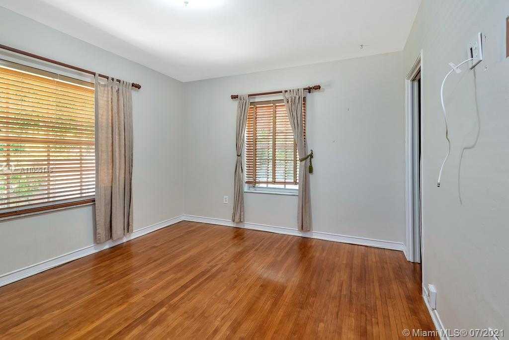 Small Image of 2500 SOUTH WEST 20TH ST, Miami Number 15