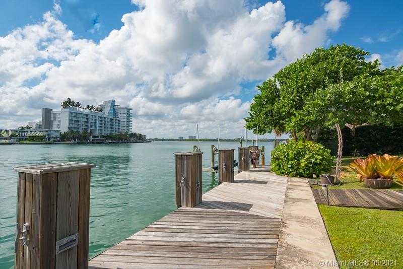 Small Image of 148 BAL BAY DR, Bal Harbour Number 5