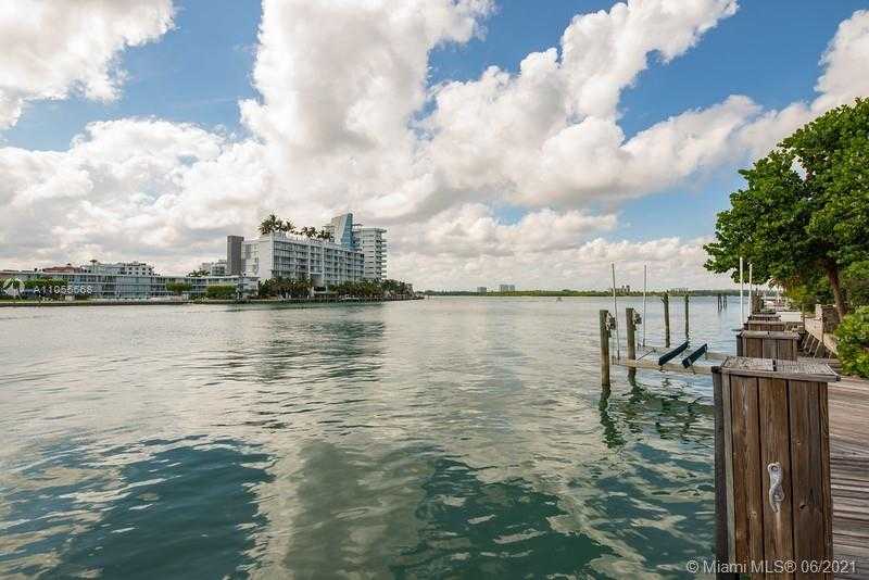Small Image of 148 BAL BAY DR, Bal Harbour Number 6