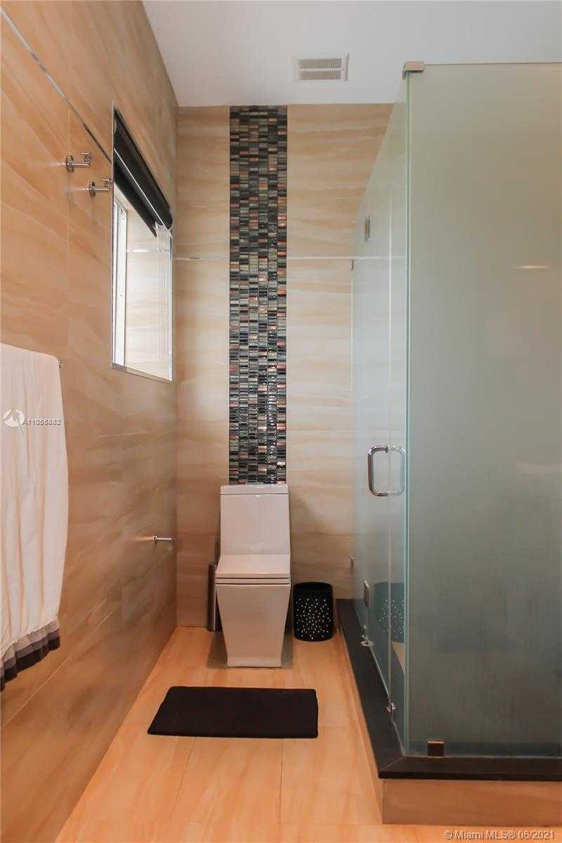 Small Image of 10933 NORTH WEST 59TH ST, Doral Number 18