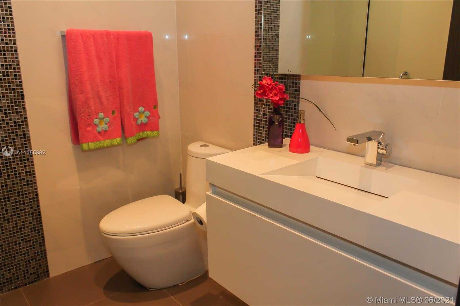 Small Image of 10933 NORTH WEST 59TH ST, Doral Number 20