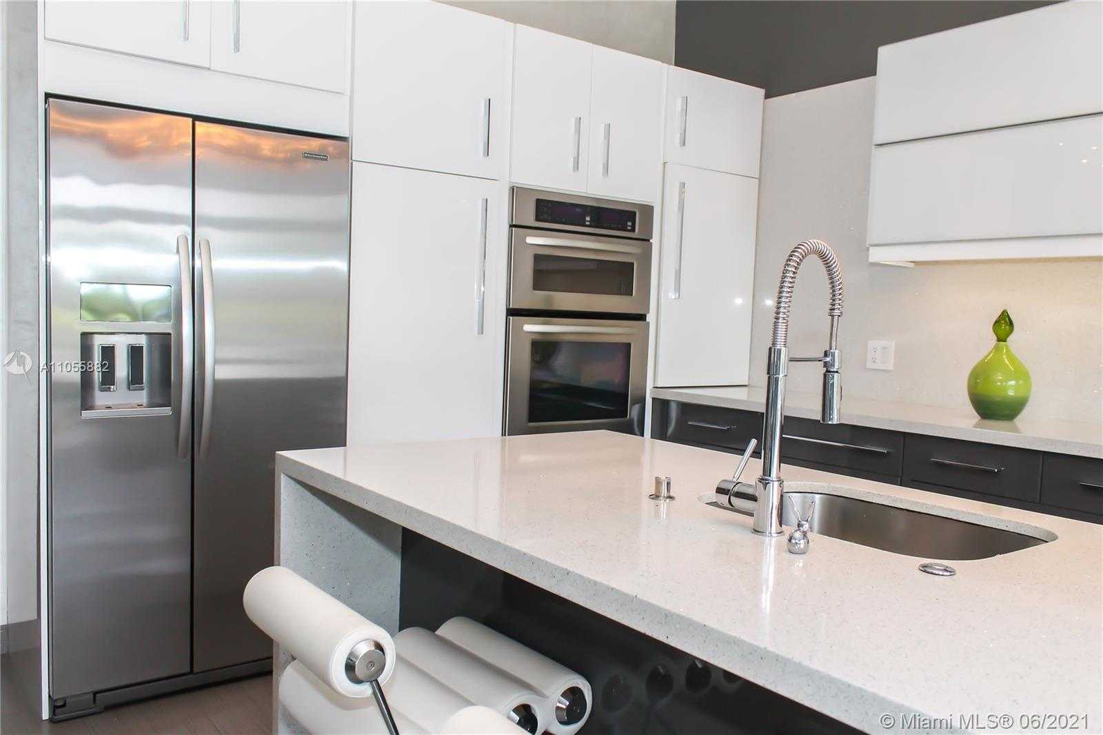 Small Image of 10933 NORTH WEST 59TH ST, Doral Number 29