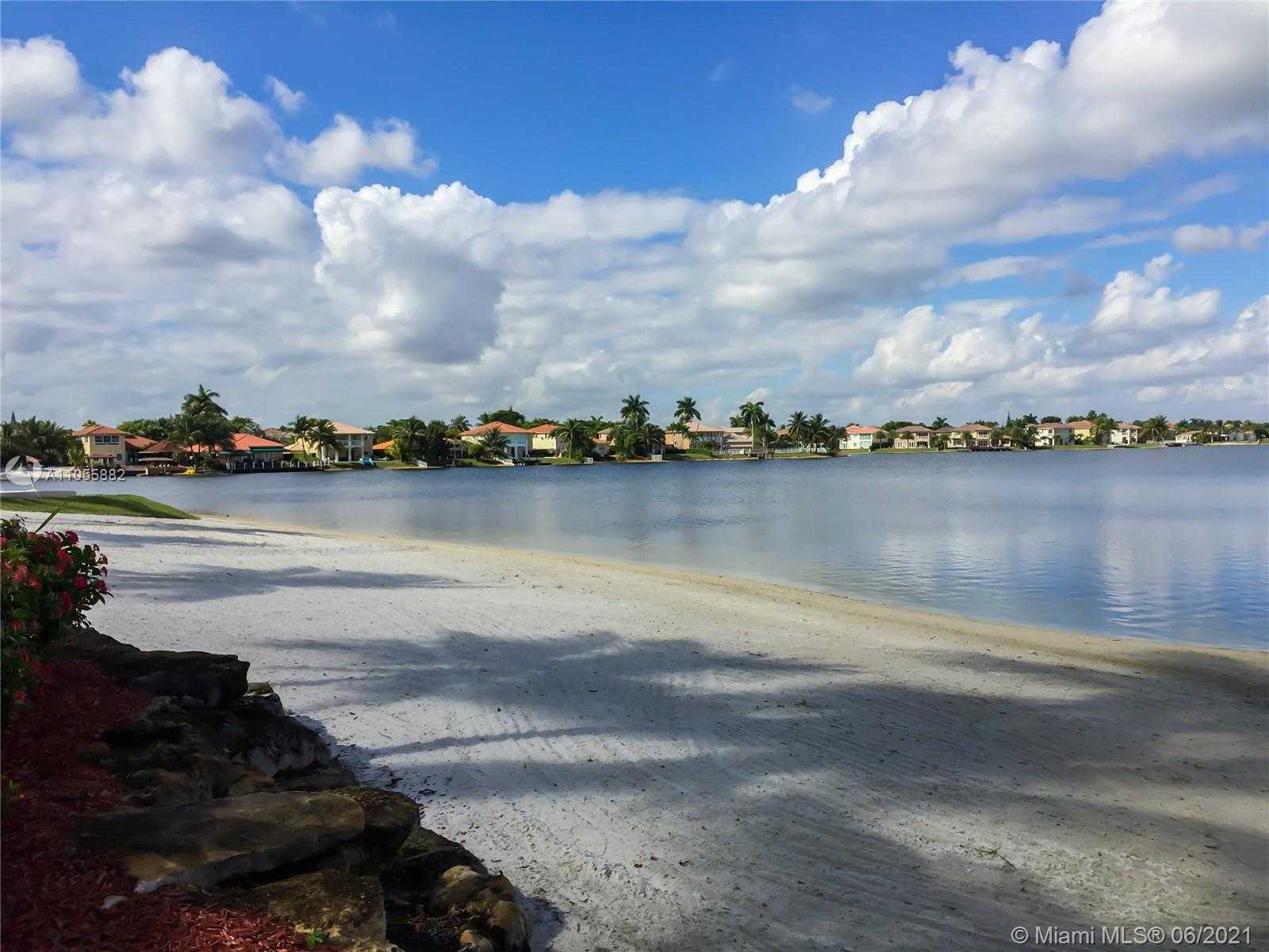 Small Image of 10933 NORTH WEST 59TH ST, Doral Number 42