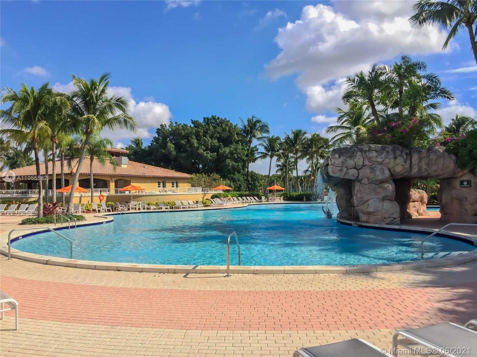 Small Image of 10933 NORTH WEST 59TH ST, Doral Number 44