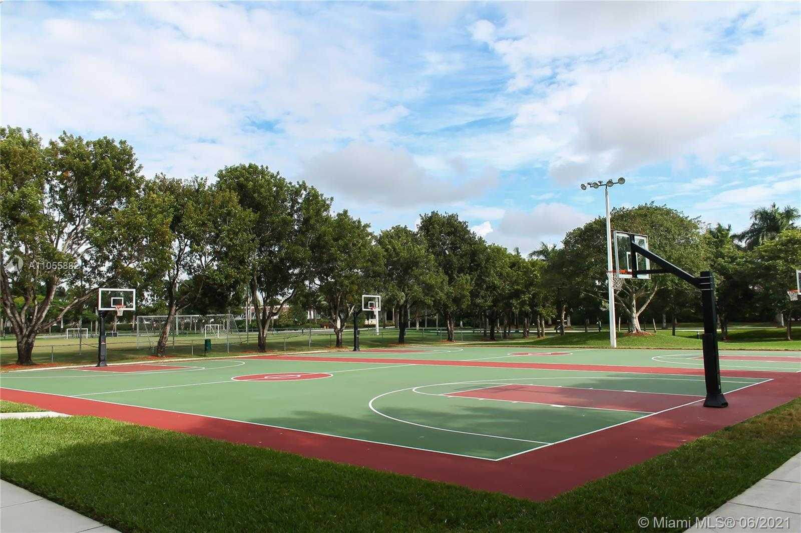 Small Image of 10933 NORTH WEST 59TH ST, Doral Number 51