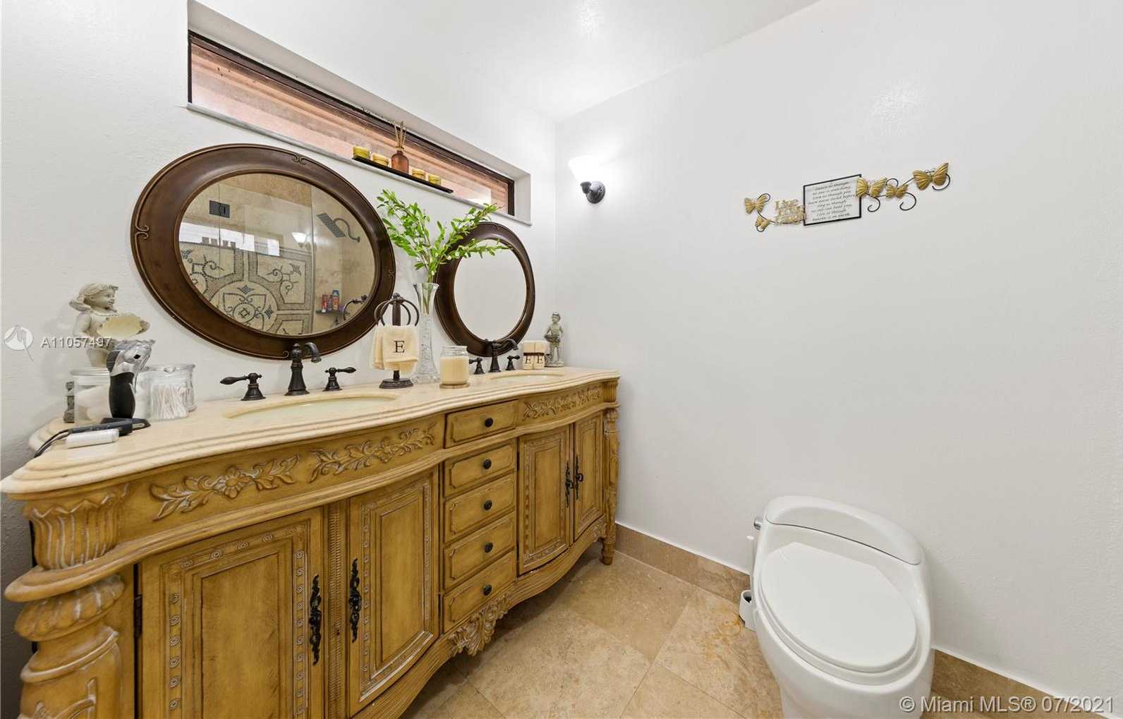 Small Image of 18850 SOUTH WEST 197TH AVE, Miami Number 19