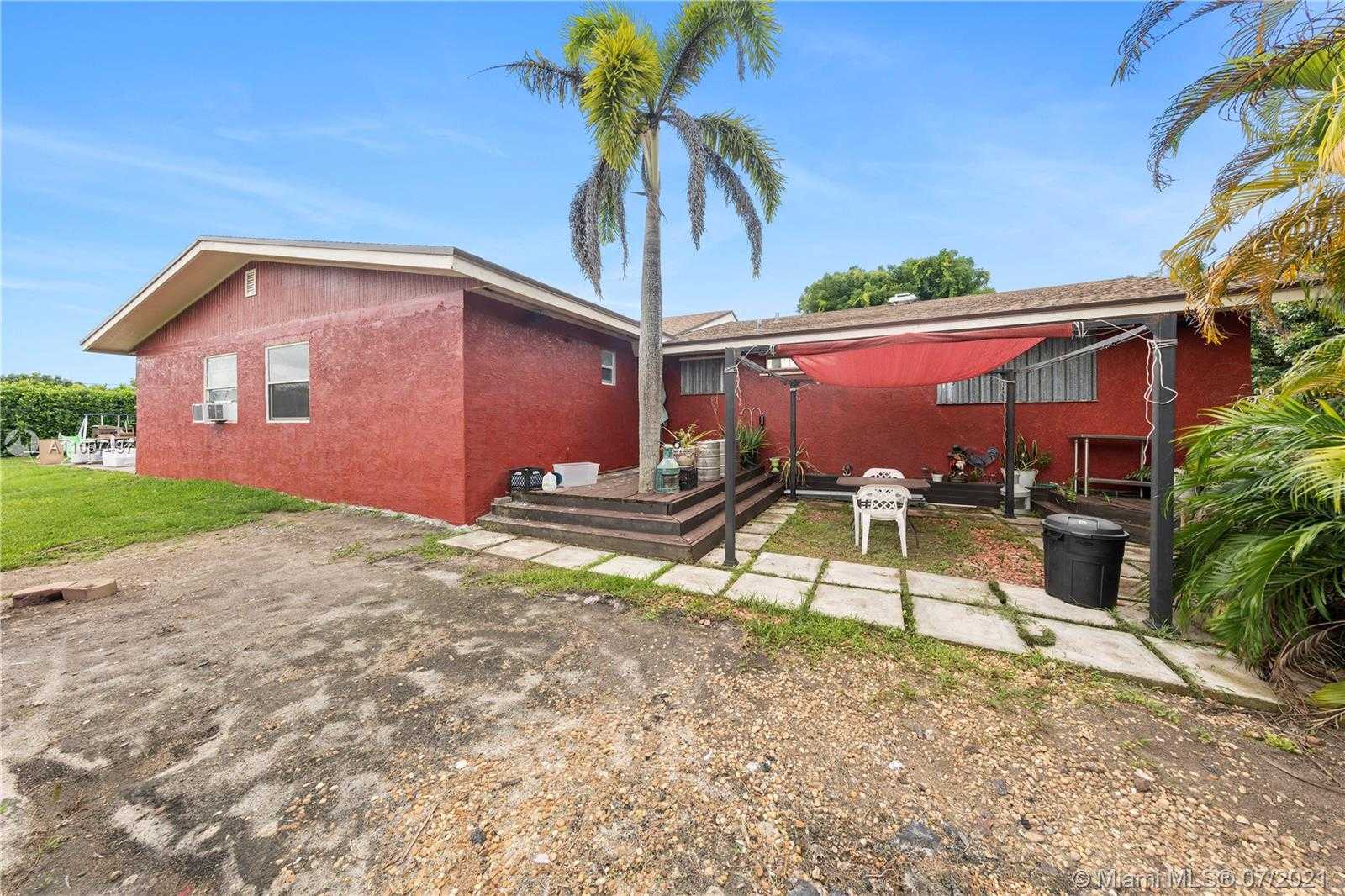 Small Image of 18850 SOUTH WEST 197TH AVE, Miami Number 22