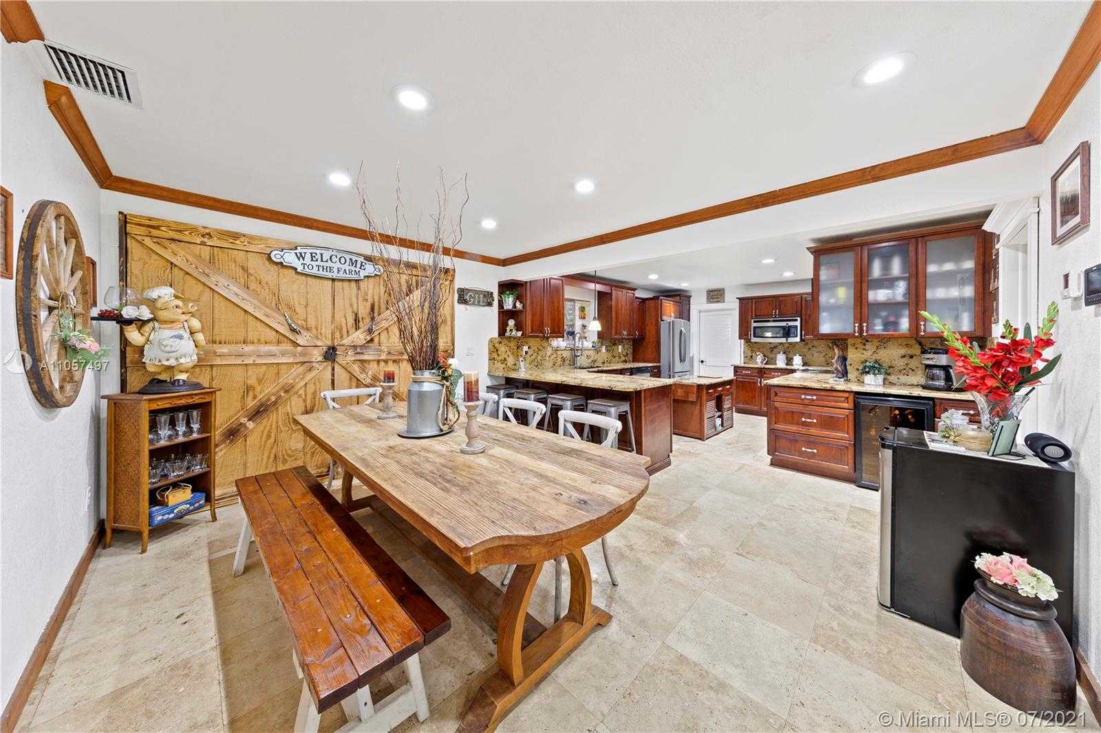Small Image of 18850 SOUTH WEST 197TH AVE, Miami Number 9
