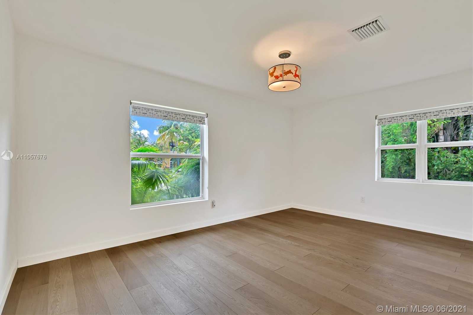 Small Image of 42 NORTH EAST 96TH ST, Miami Shores Number 27