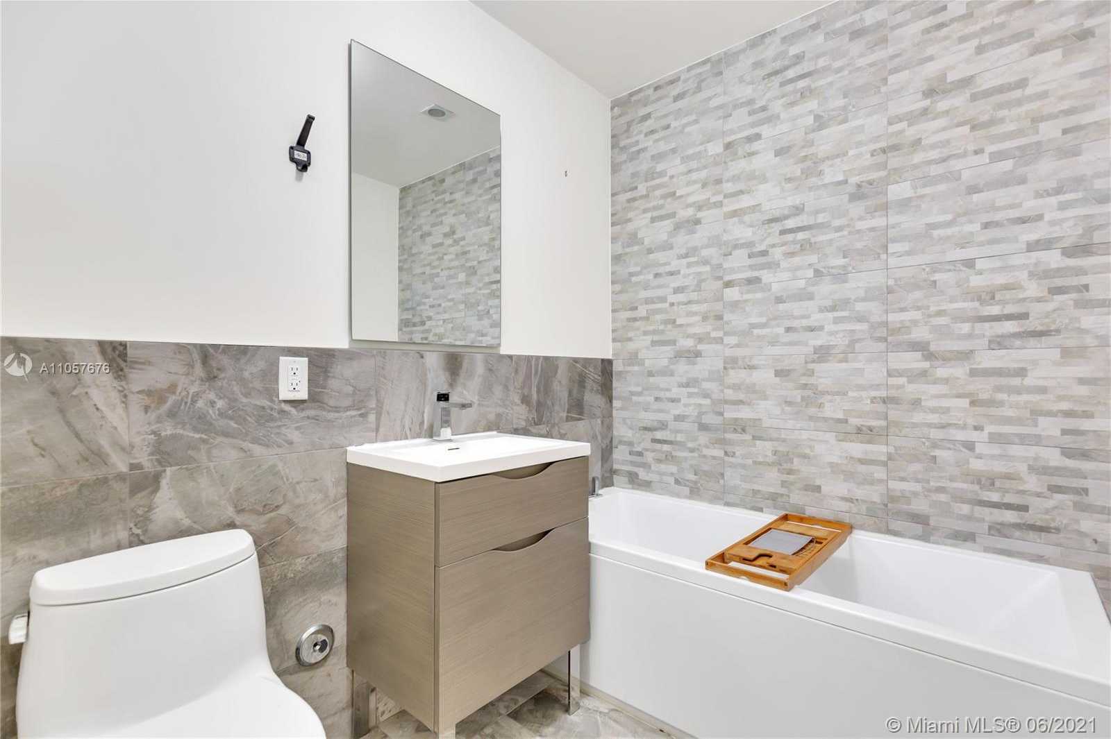 Small Image of 42 NORTH EAST 96TH ST, Miami Shores Number 28