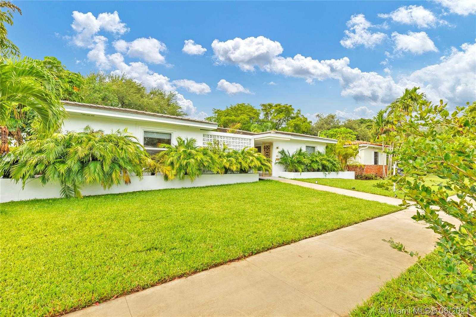 Small Image of 42 NORTH EAST 96TH ST, Miami Shores Number 3