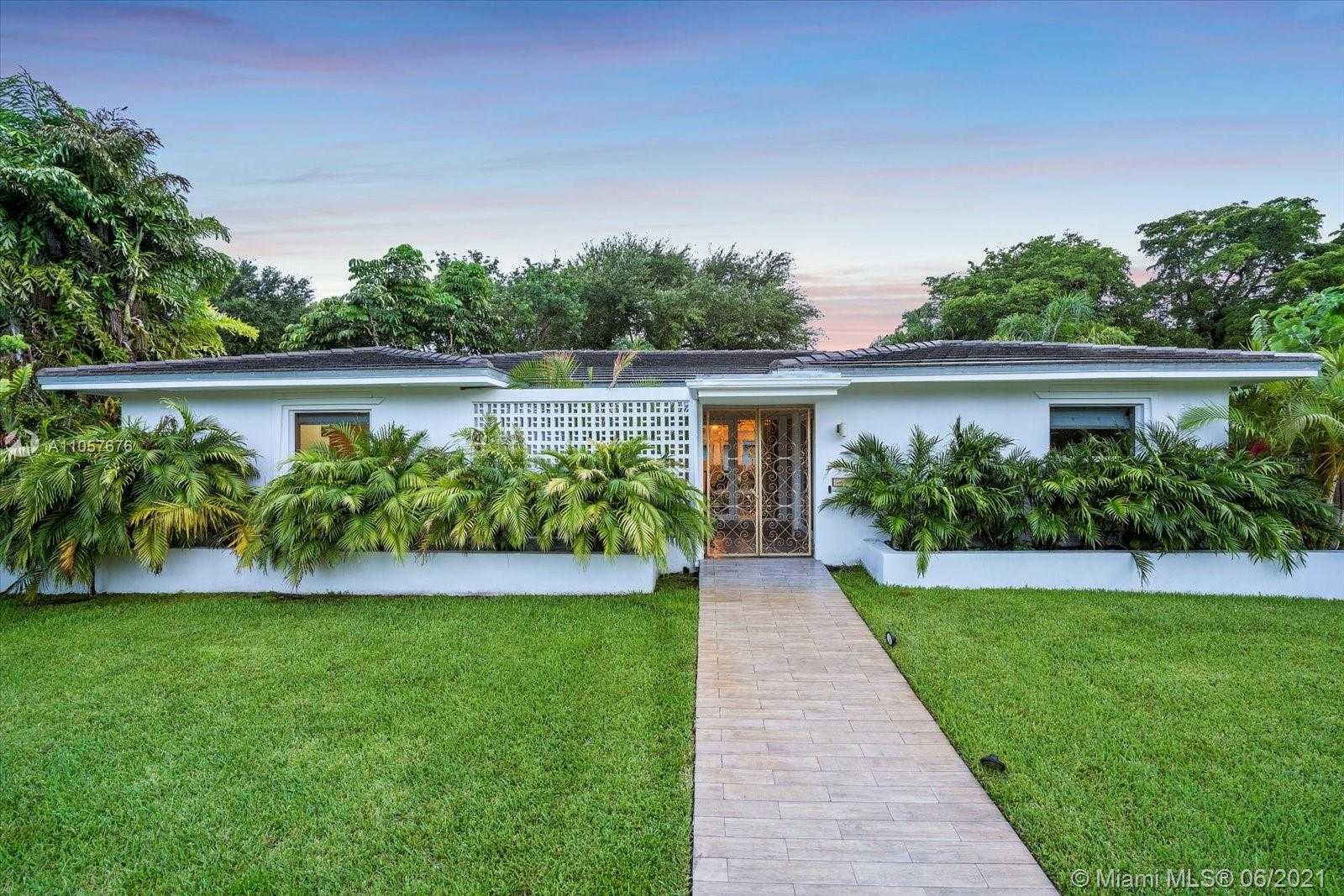 Small Image of 42 NORTH EAST 96TH ST, Miami Shores Number 34