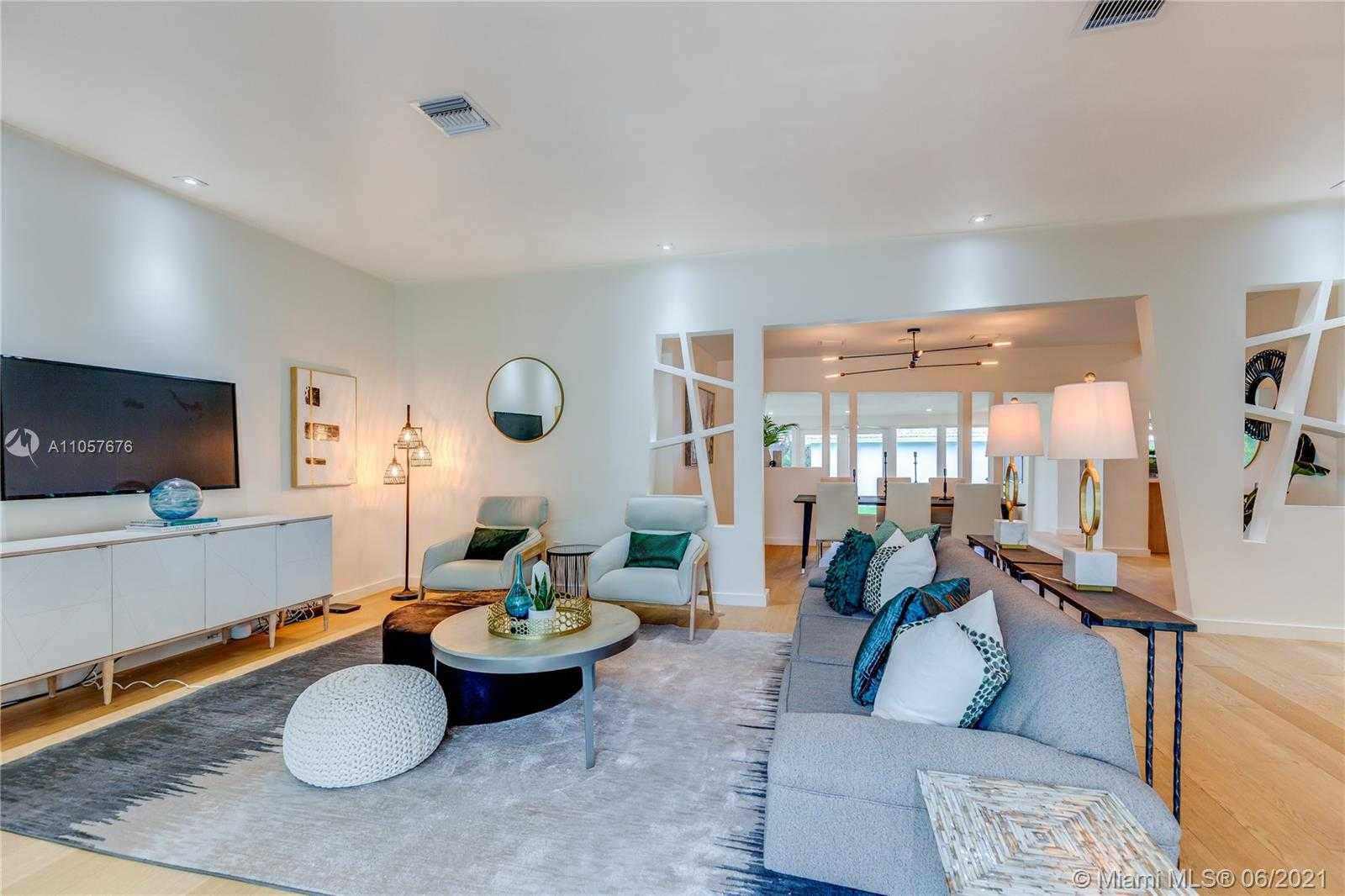 Small Image of 42 NORTH EAST 96TH ST, Miami Shores Number 6